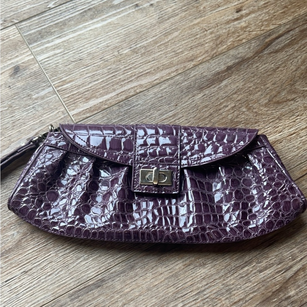 Purple clutch